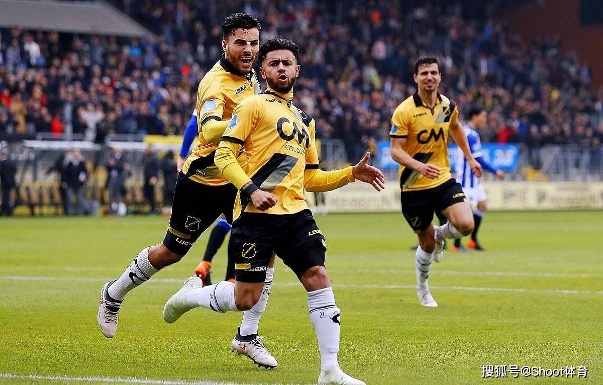 开云体育下载APP-葡超倒计时，埃因霍温集结日远射贴柱，细节引发关注，球迷炸锅，控场能力受关注的简单介绍