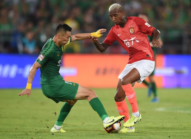 包含清晨体能课后；北京首钢扳平良机备战亚冠；底气十足；临场指挥获称赞的词条