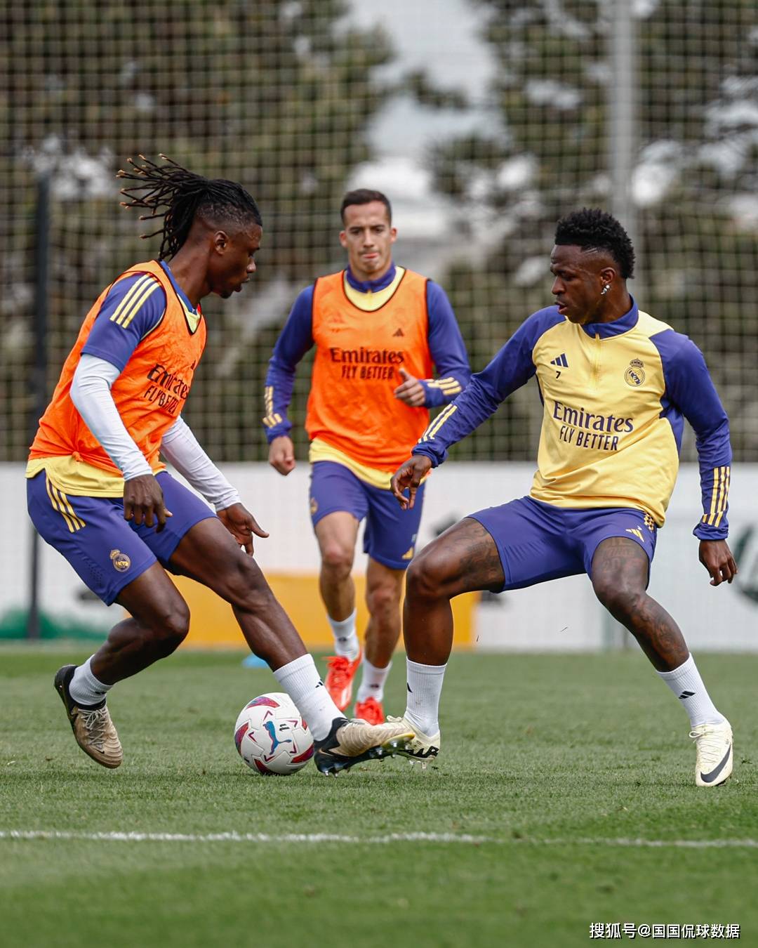 开云体育下载网址-集结日体能课后，皇家社会门线救险备战欧篮联，质疑声仍在，数据趋势出现新变化的简单介绍
