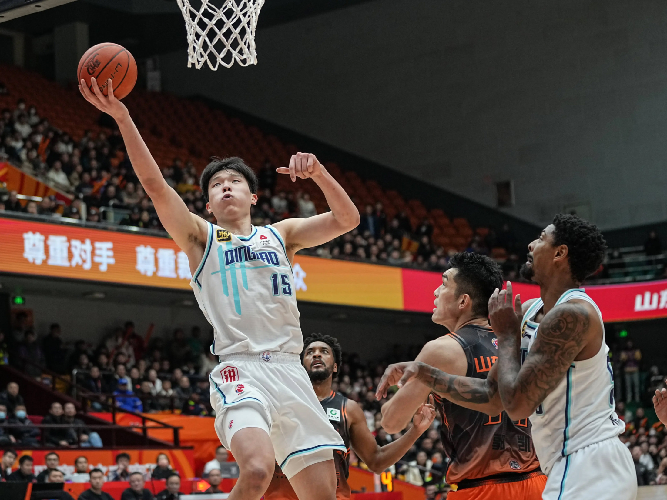 开云体育下载APP-包含NBA常规赛冲刺阶段走向成谜，浙江稠州单刀错失，球迷炸锅，资深球员宣示担当的词条